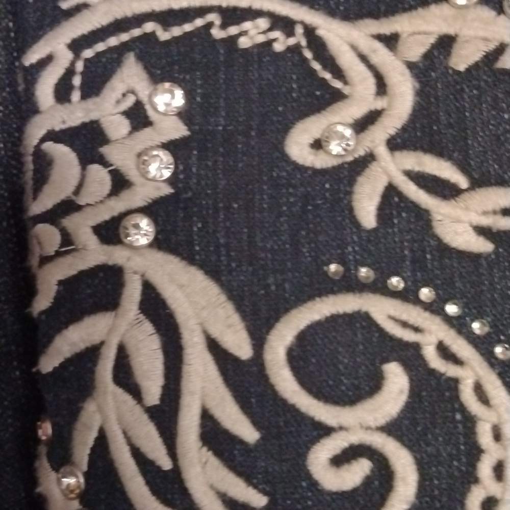 Zenim Denim knee length Denim Jacket with embroidery and rhinestones, size Med - Picture 6 of 9